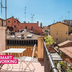Appartamento A Due Passi Dalla Finestrella Di Via Piella, Bologna